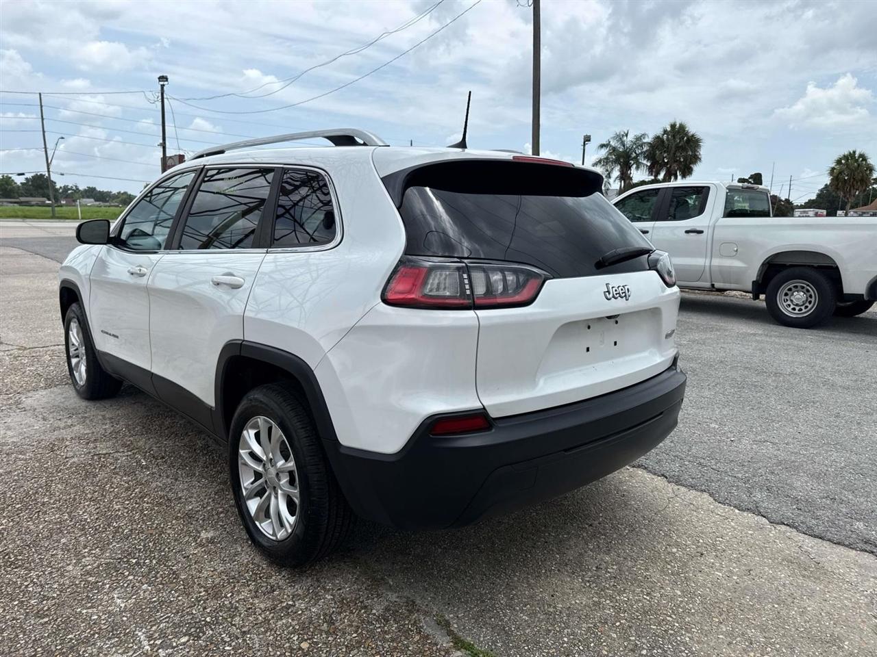 Jeep Cherokee Latitude FWD 2019