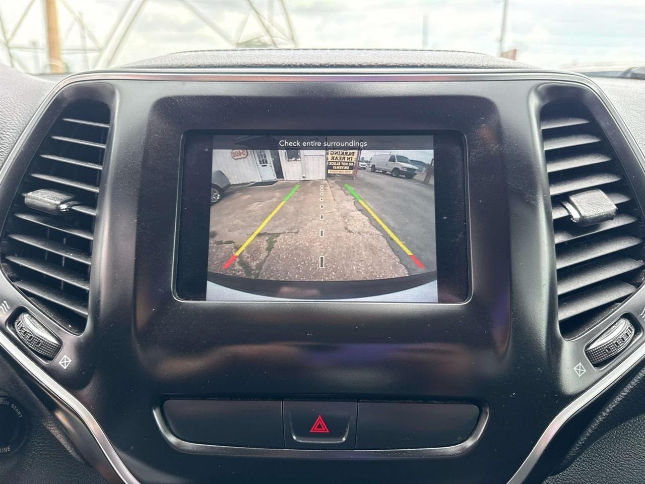 Jeep Cherokee Latitude FWD 2019