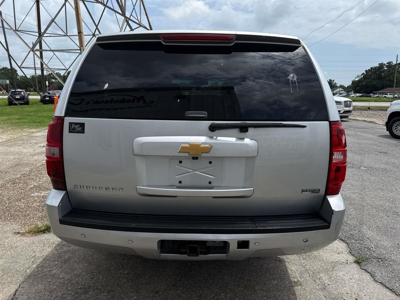 Chevrolet Suburban 4WD 4dr 1500 LS 2012