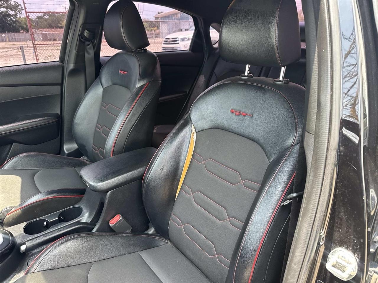 Kia Forte GT DCT 2021