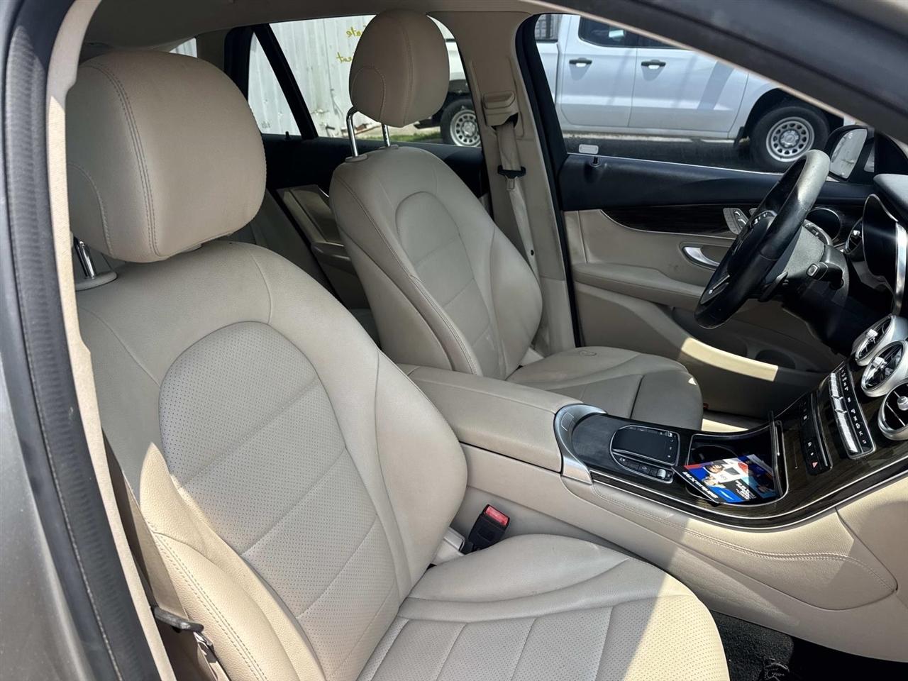 Mercedes-Benz GLC GLC 300 SUV 2020