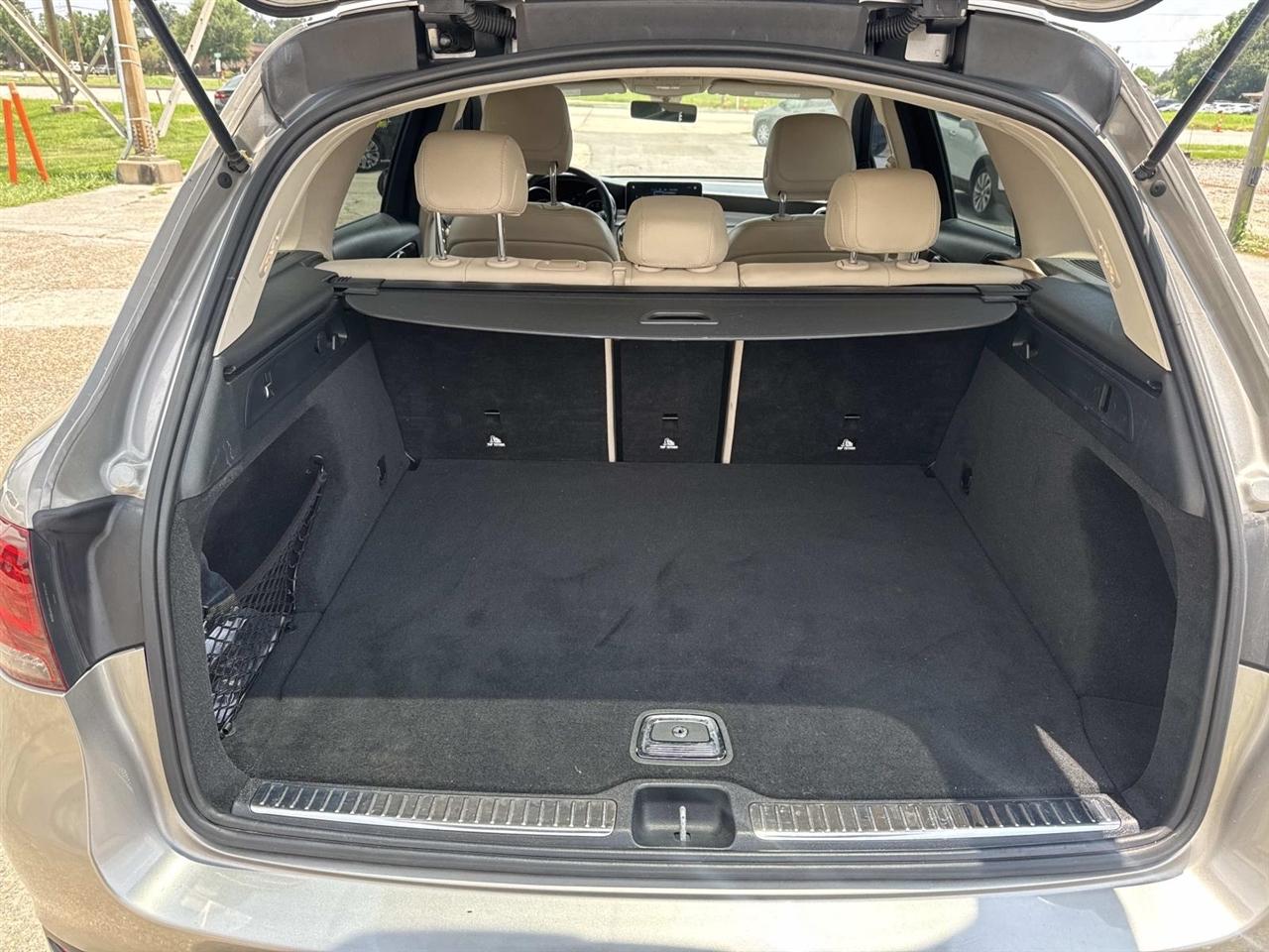 Mercedes-Benz GLC GLC 300 SUV 2020