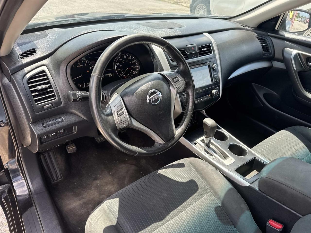 Nissan Altima 4dr Sdn I4 2.5 SV 2015