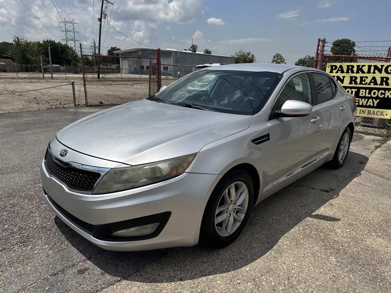 Kia Optima 4dr Sdn LX 2013