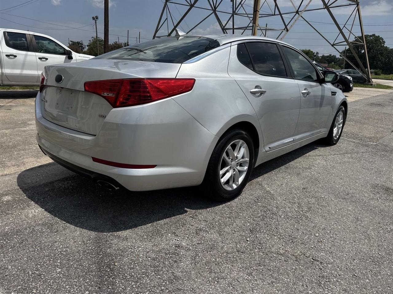 Kia Optima 4dr Sdn LX 2013