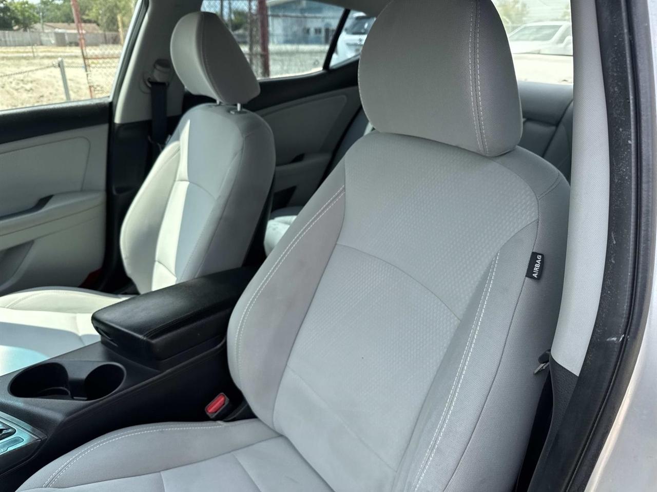 Kia Optima 4dr Sdn LX 2013