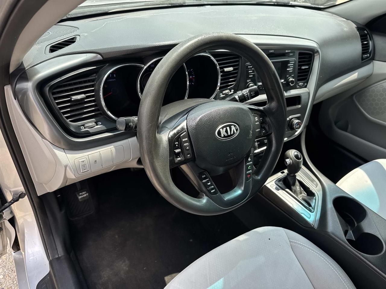 Kia Optima 4dr Sdn LX 2013