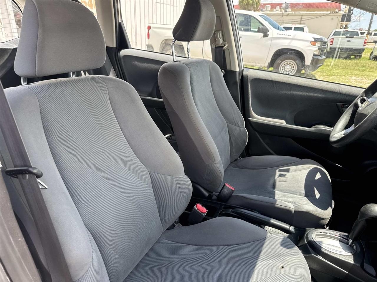 Honda Fit 5dr HB Auto 2012