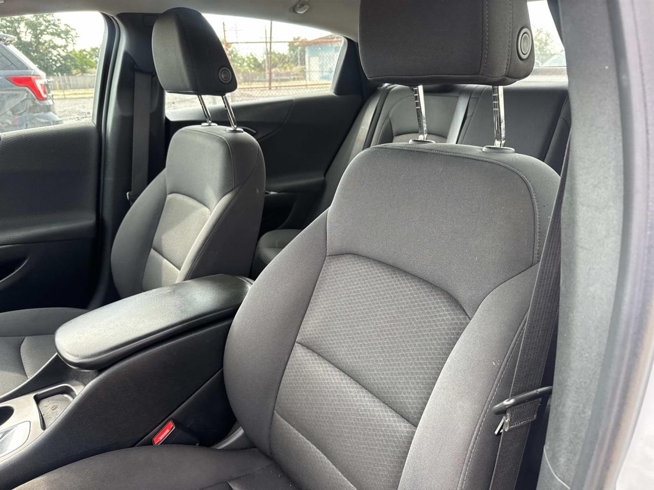 Chevrolet Malibu 4dr Sdn LS w/1FL 2022