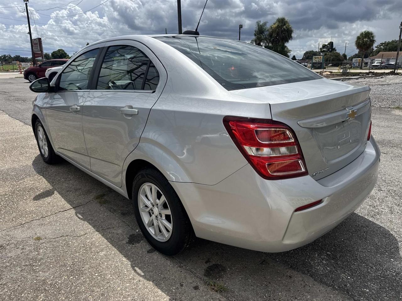 Chevrolet Sonic 4dr Sdn Auto LT 2019