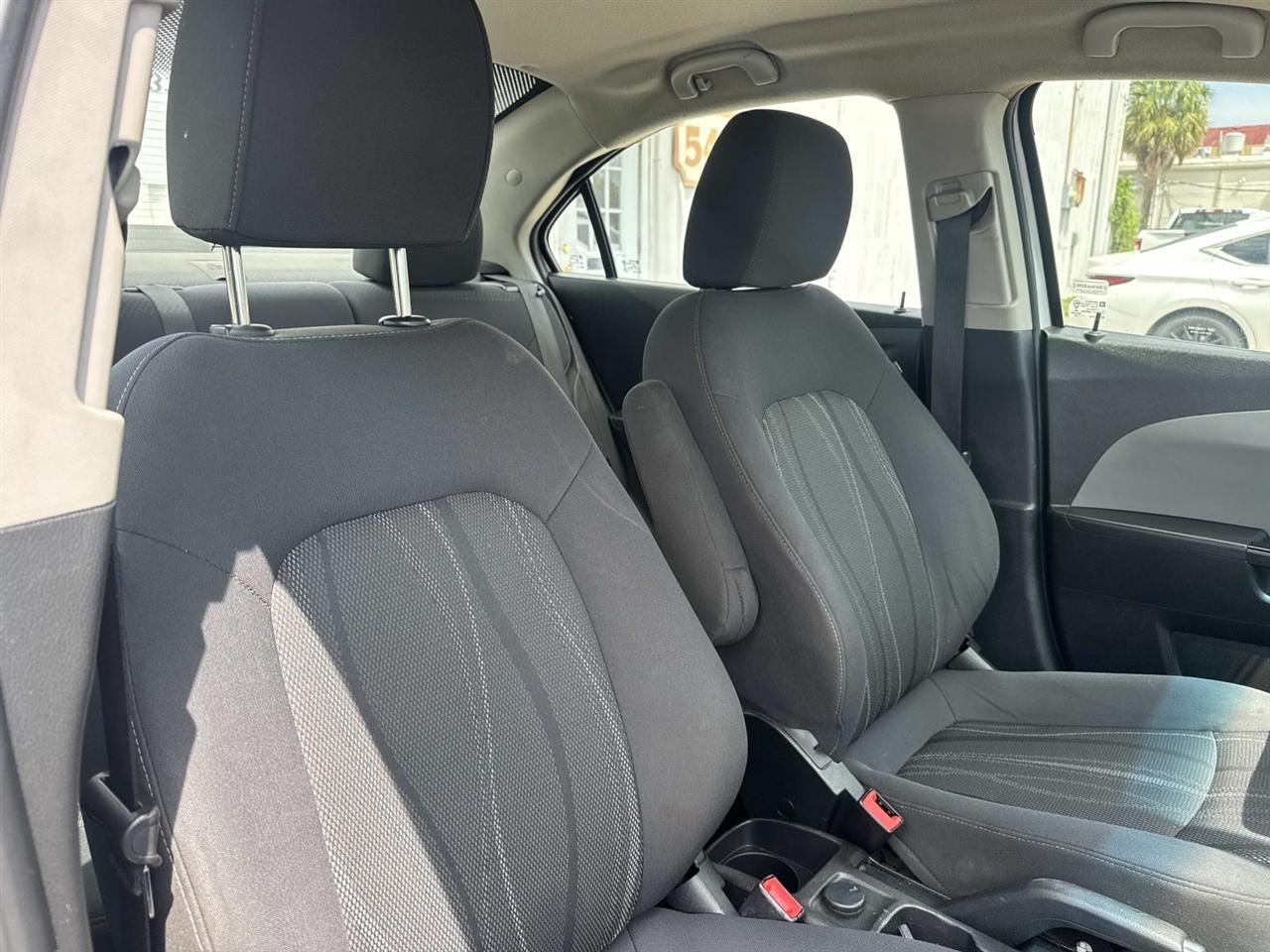 Chevrolet Sonic 4dr Sdn Auto LT 2019