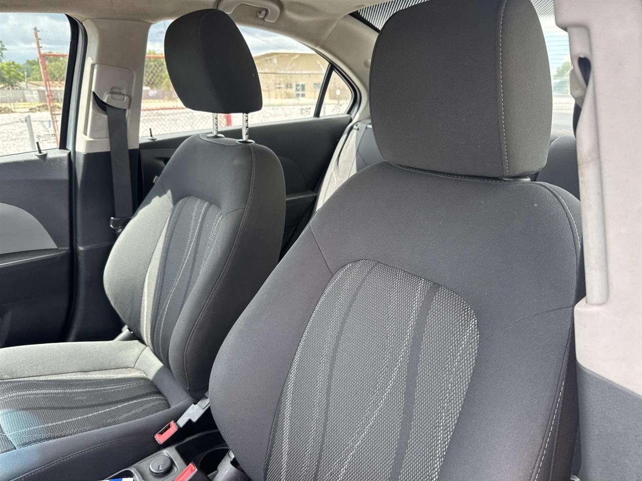 Chevrolet Sonic 4dr Sdn Auto LT 2019