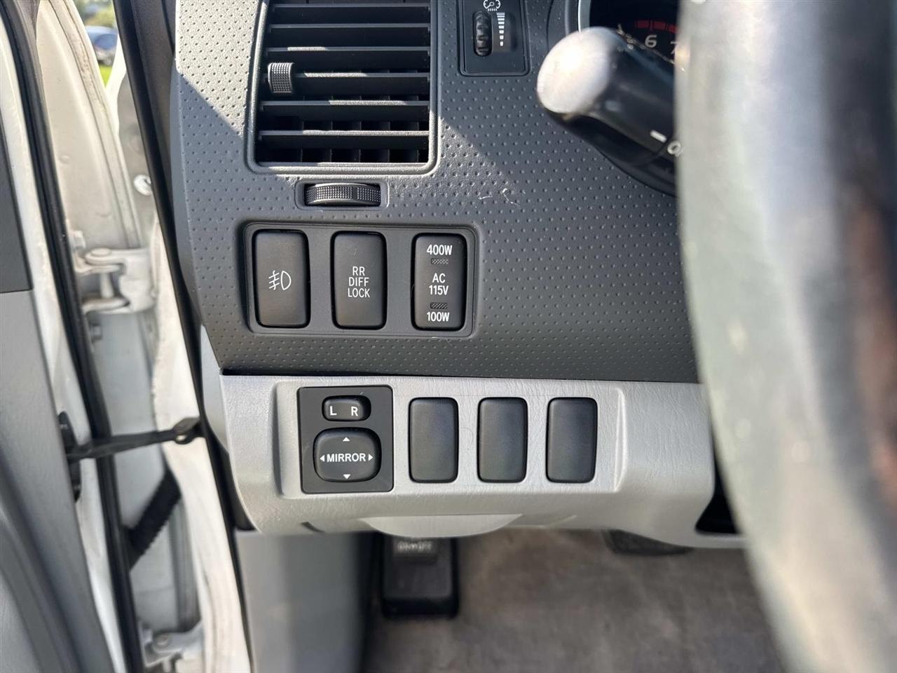 Toyota Tacoma Double 128" PreRunner Auto (Natl) 2006