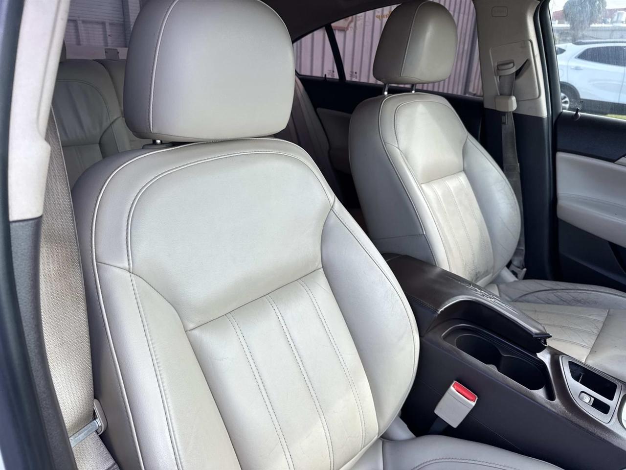 Buick Regal 4dr Sdn Premium I FWD 2015
