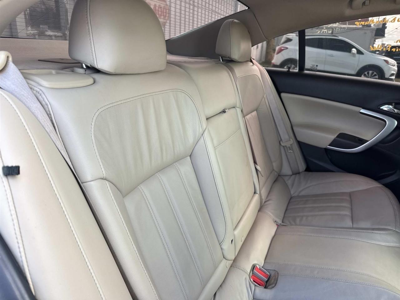 Buick Regal 4dr Sdn Premium I FWD 2015