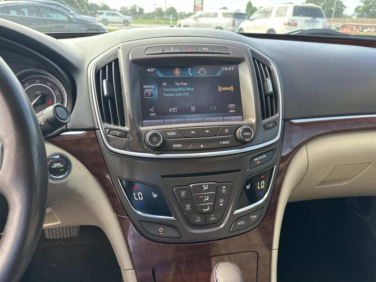 Buick Regal 4dr Sdn Premium I FWD 2015