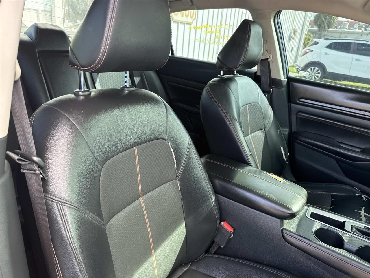 Nissan Altima 2.5 SR Sedan 2021