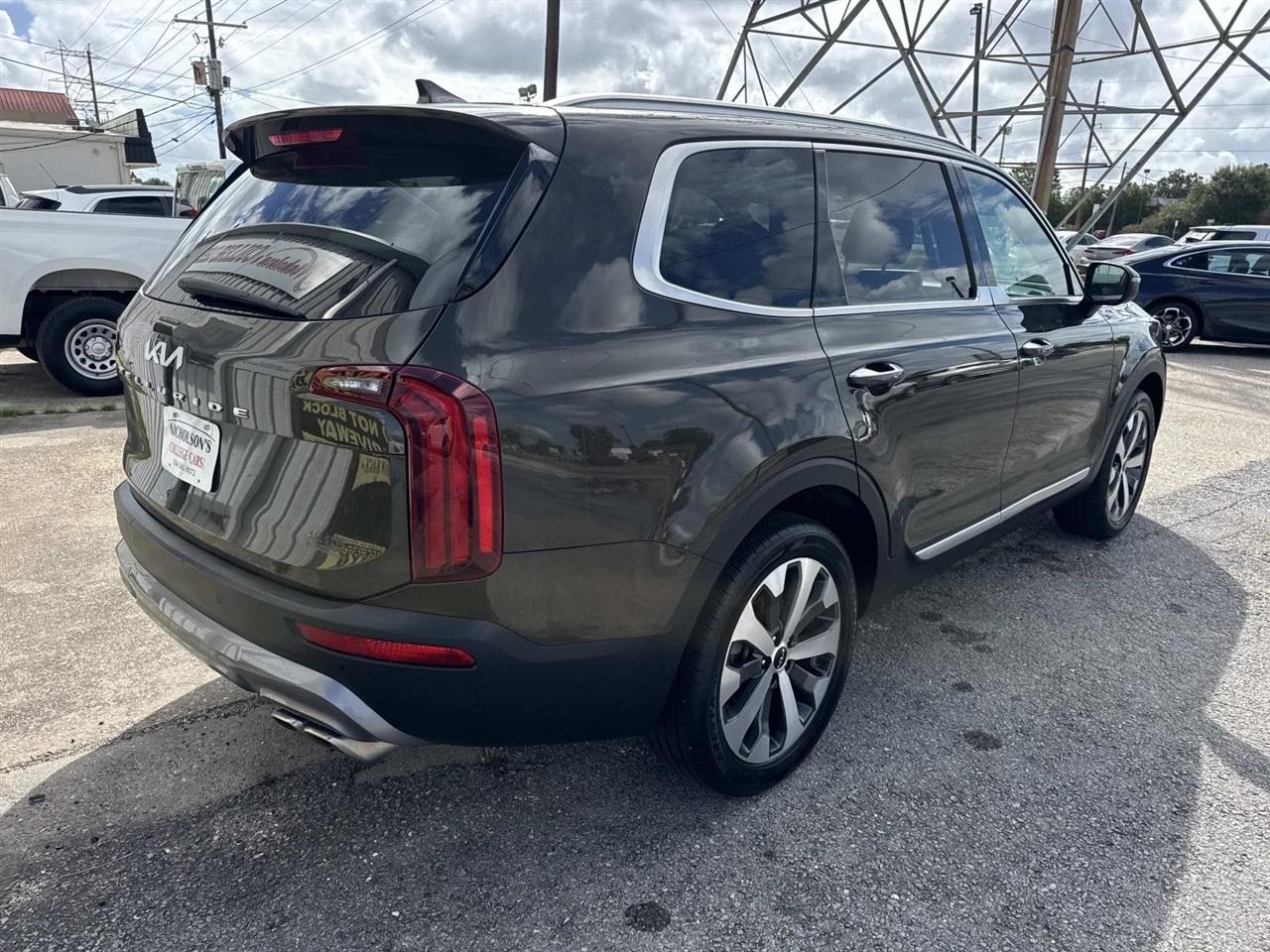 Kia Telluride S FWD 2022