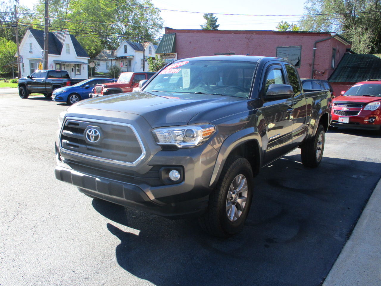2016 Toyota Tacoma SR photo 2