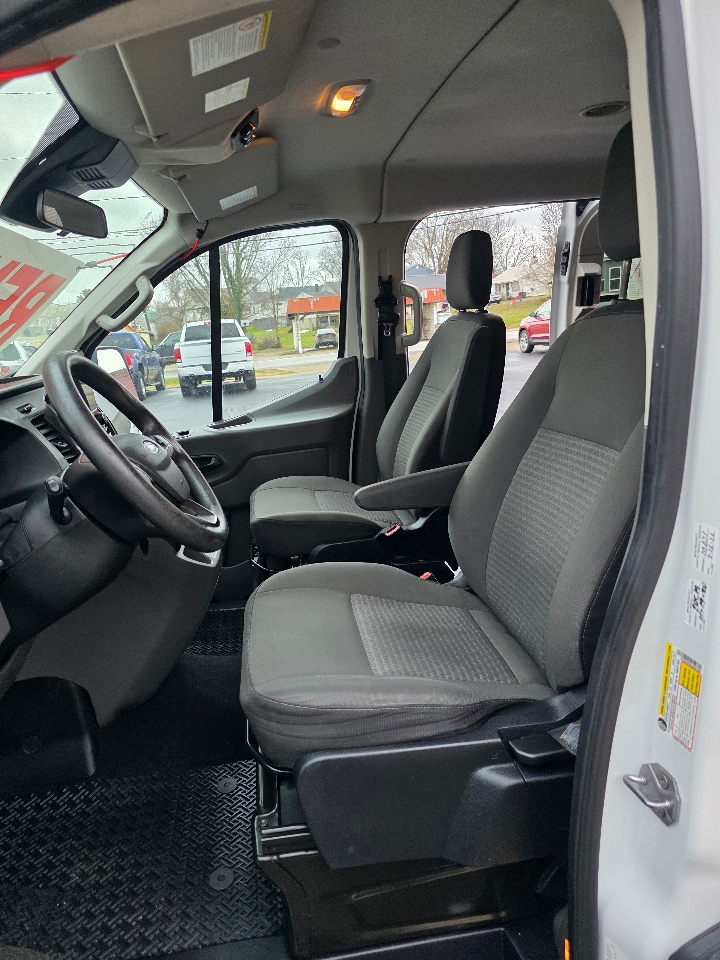 Ford Transit Passenger Wagon T-350 148" Low Roof XL RWD 2020