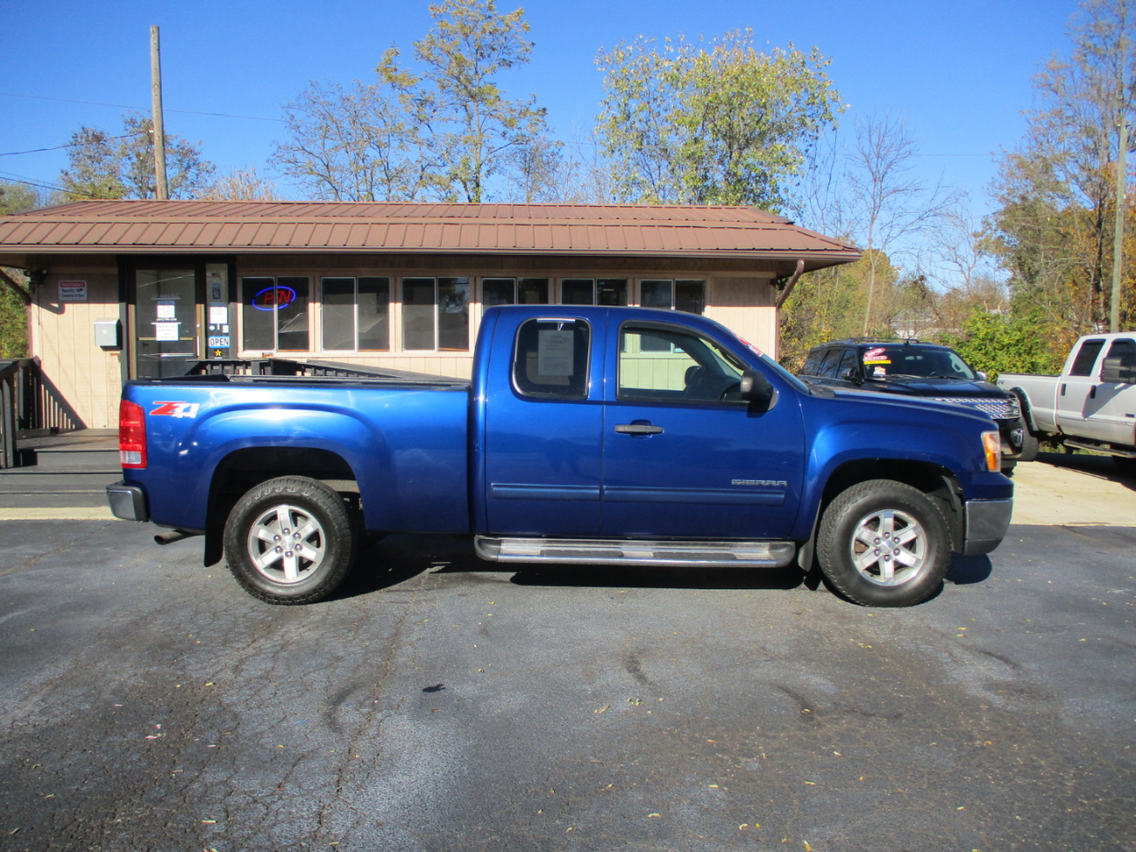 GMC Sierra 1500 4WD Ext Cab 143.5" SLE 2013