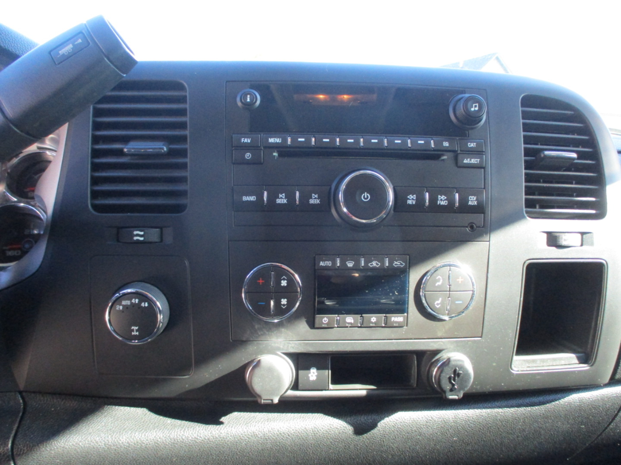 GMC Sierra 1500 4WD Ext Cab 143.5" SLE 2013