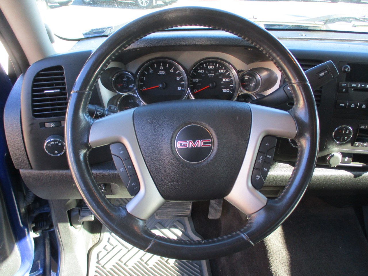 GMC Sierra 1500 4WD Ext Cab 143.5" SLE 2013