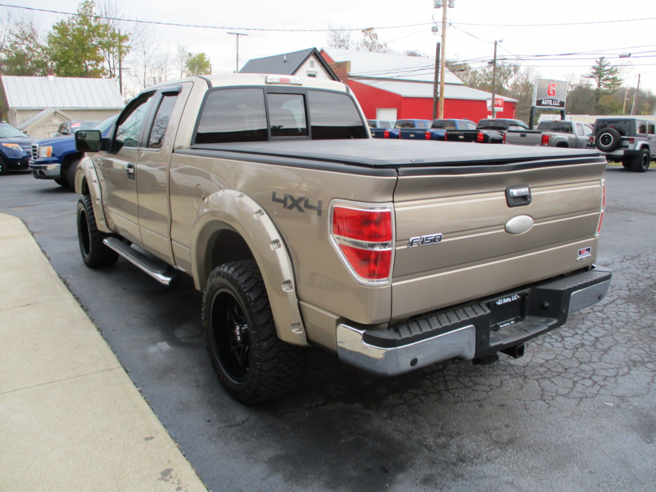 2011 Ford F-150 XLT photo 3