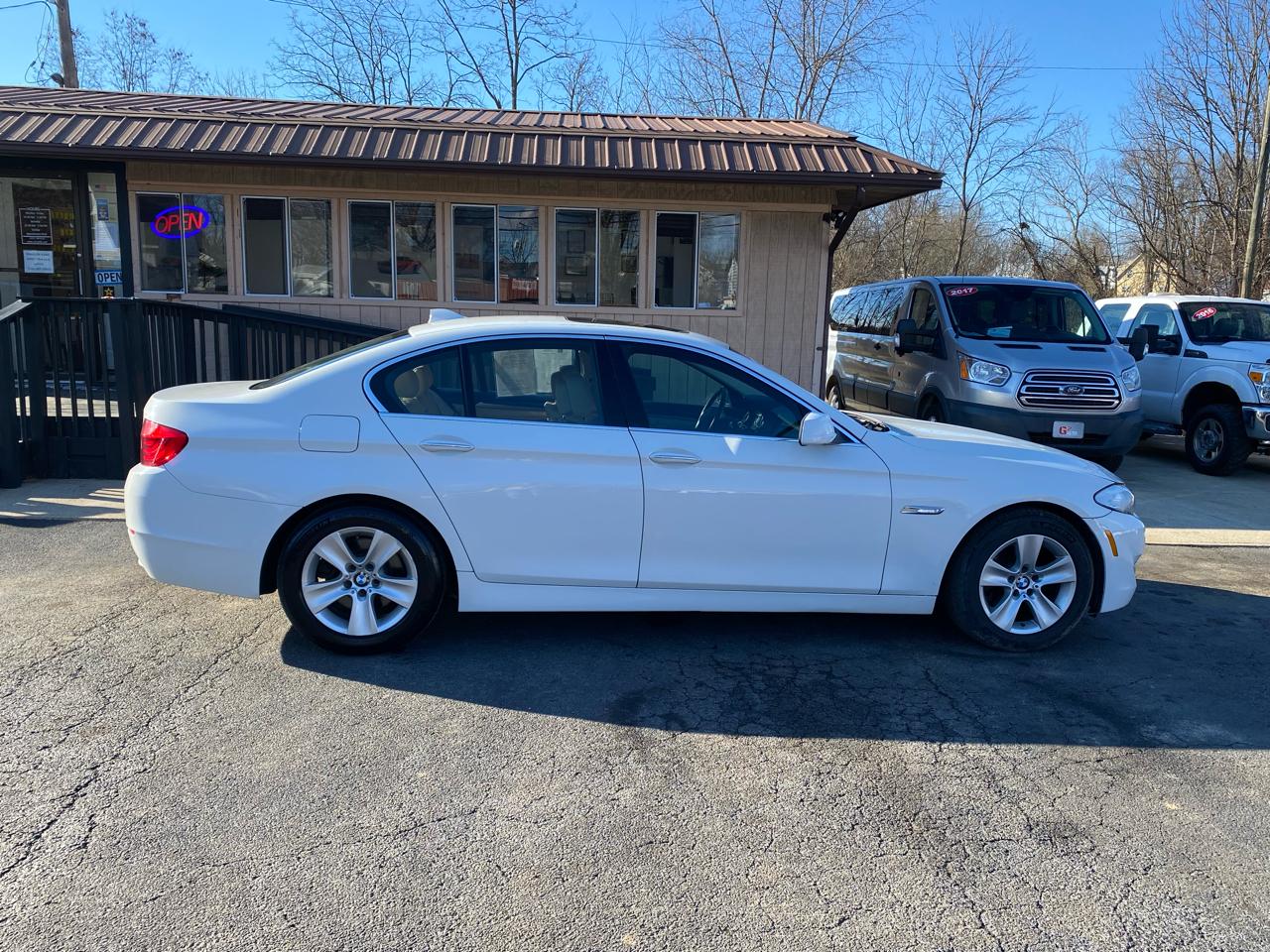 BMW 5 Series 4dr Sdn 528i xDrive AWD 2013