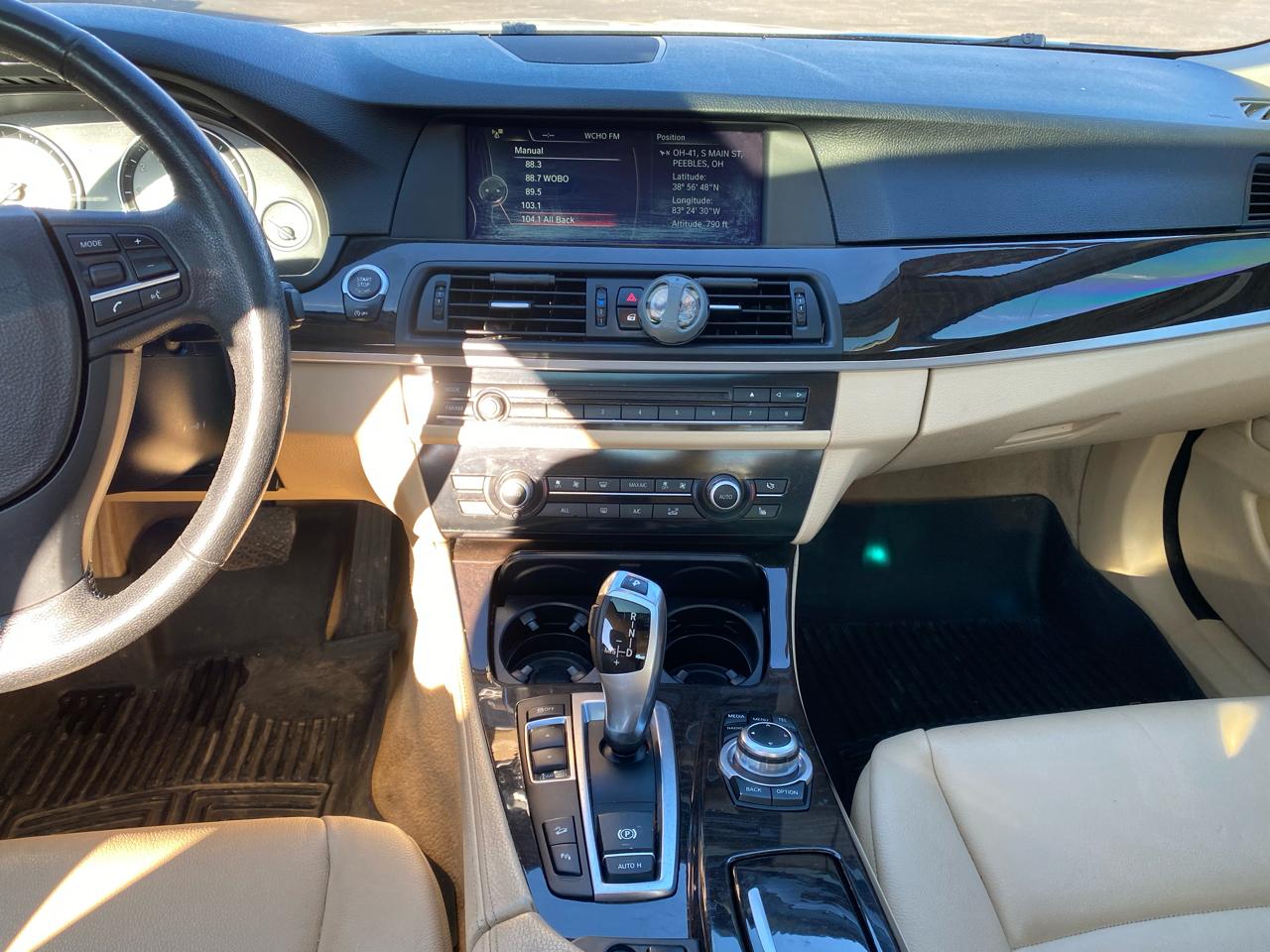 BMW 5 Series 4dr Sdn 528i xDrive AWD 2013