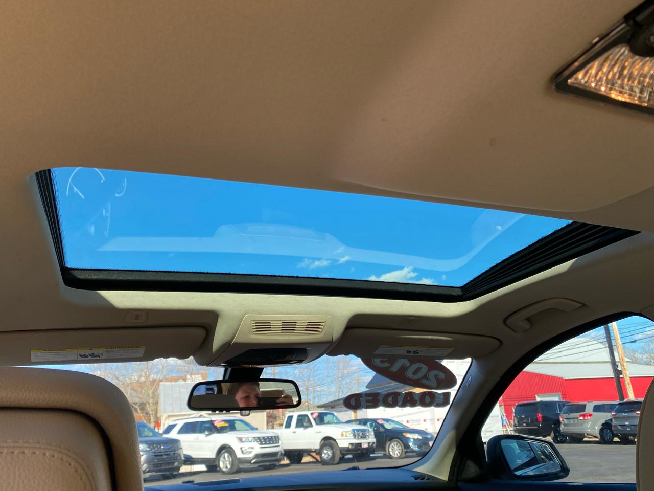 BMW 5 Series 4dr Sdn 528i xDrive AWD 2013