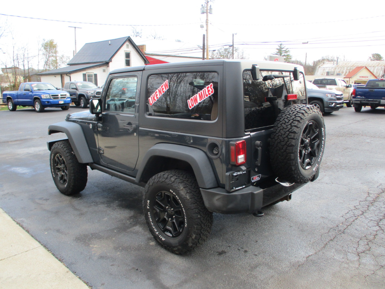2016 Jeep Wrangler Willys Wheeler photo 3