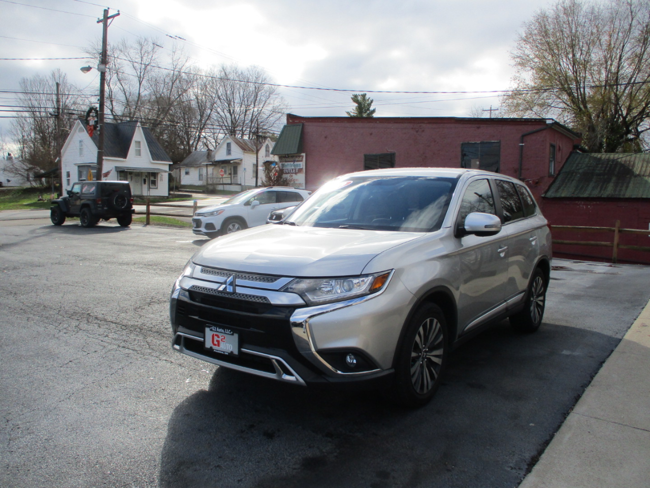 2019 Mitsubishi Outlander SEL S-AWC photo 2