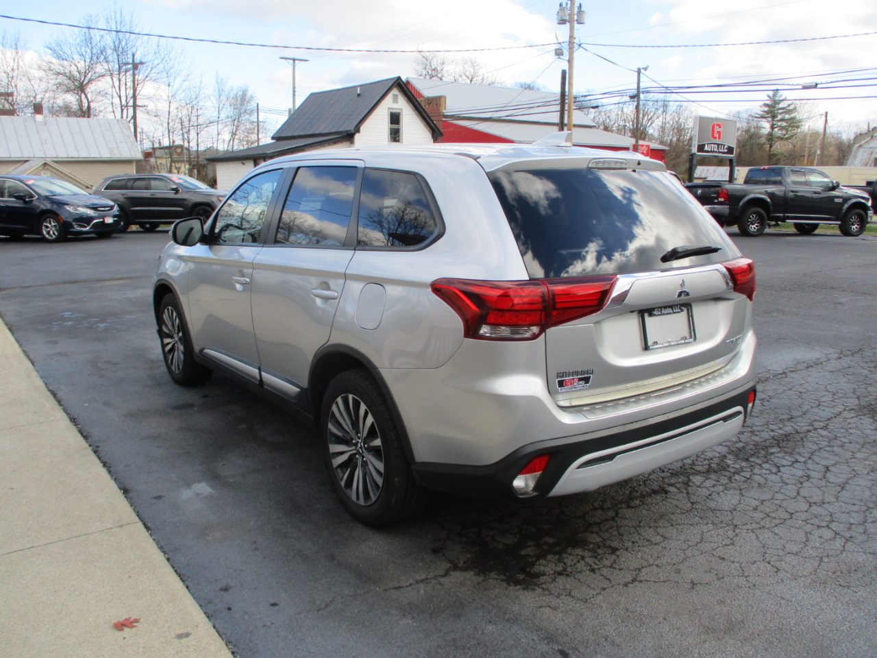 2019 Mitsubishi Outlander SEL S-AWC photo 4
