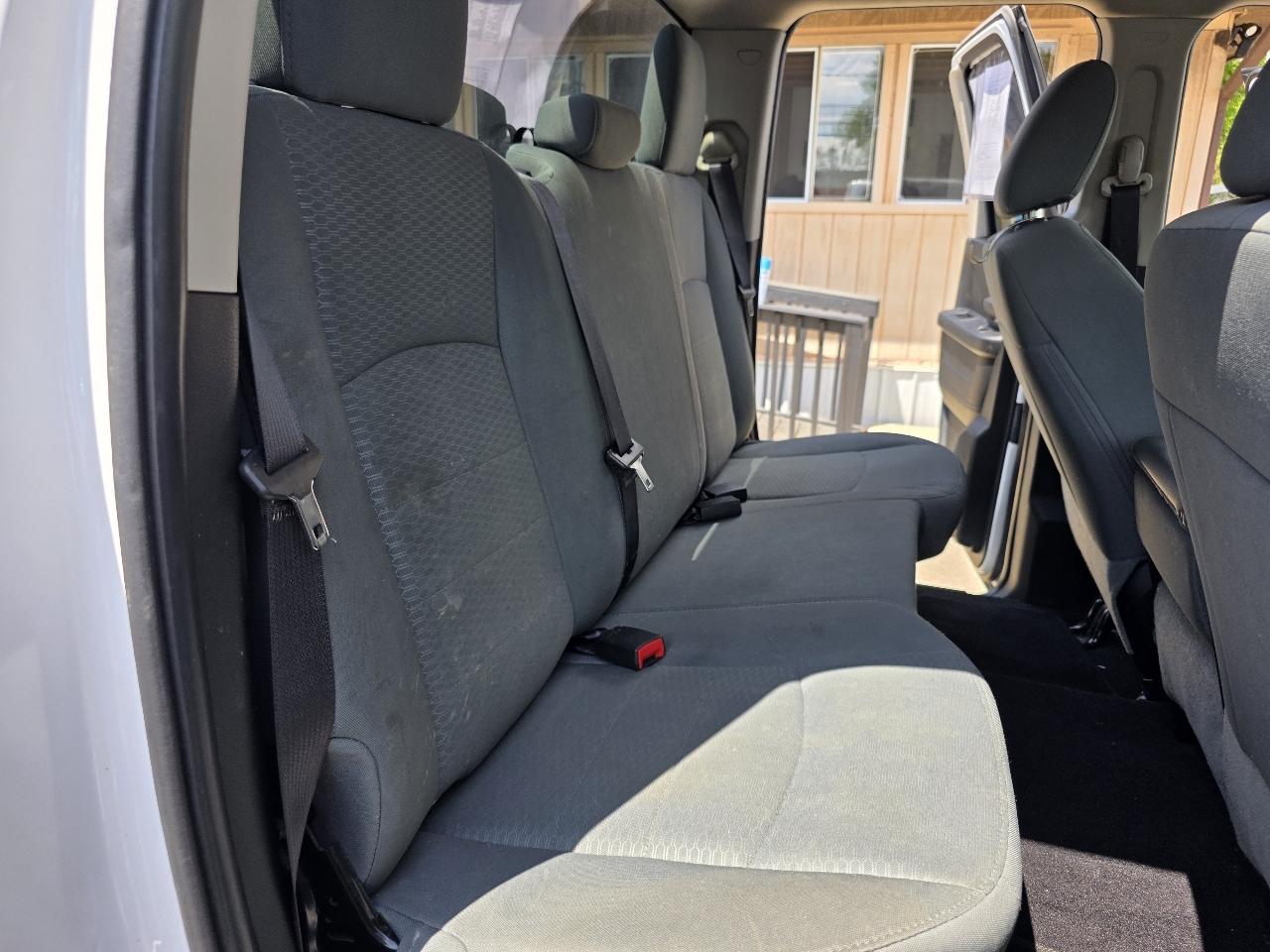 RAM 1500 4WD Quad Cab 140.5" Express 2016