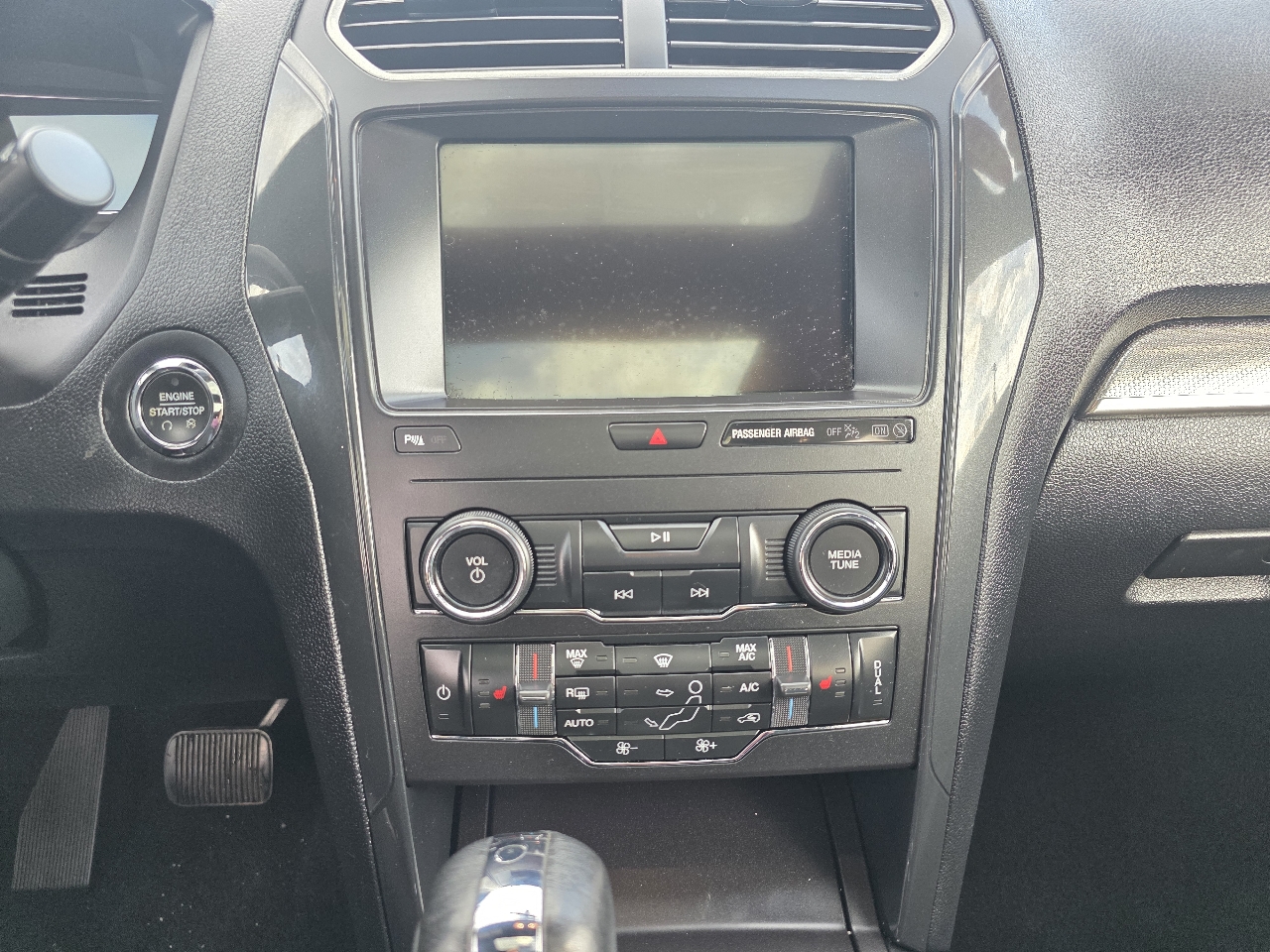 Ford Explorer XLT 4WD 2019