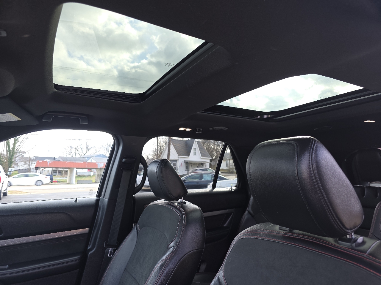 Ford Explorer XLT 4WD 2019