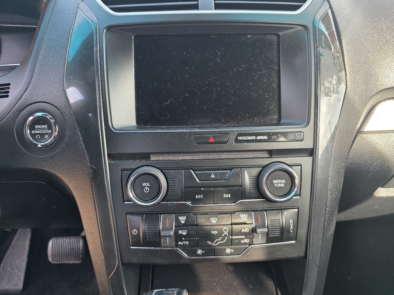 Ford Explorer XLT 4WD 2017