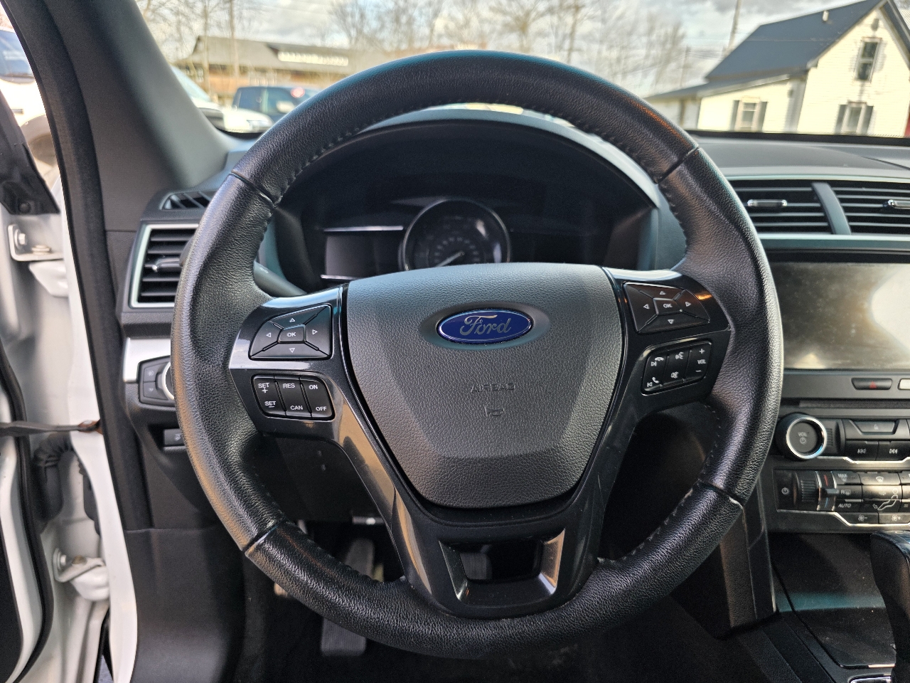 Ford Explorer XLT 4WD 2017