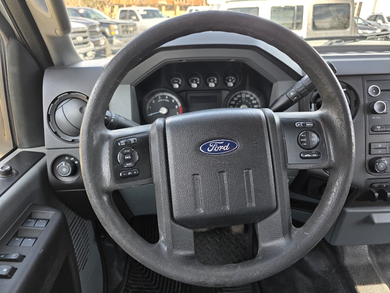 Ford Super Duty F-250 SRW 4WD Crew Cab 172" Platinum 2016