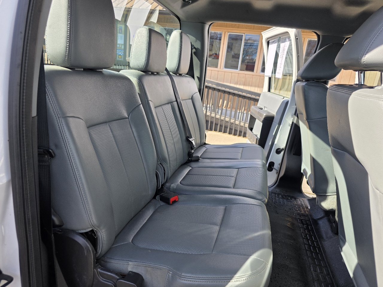 Ford Super Duty F-250 SRW 4WD Crew Cab 172" Platinum 2016