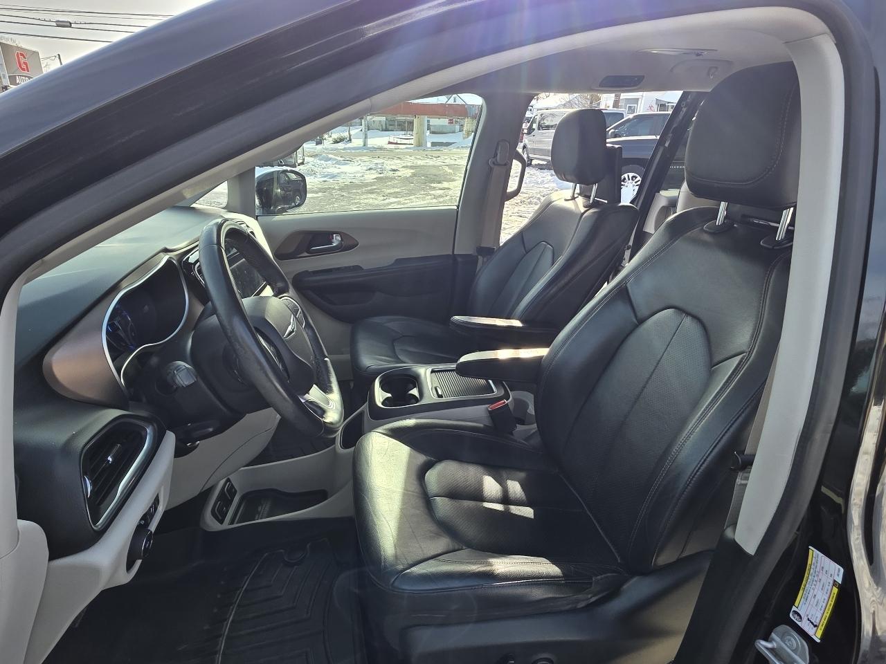 Chrysler Pacifica Touring L Plus FWD 2018