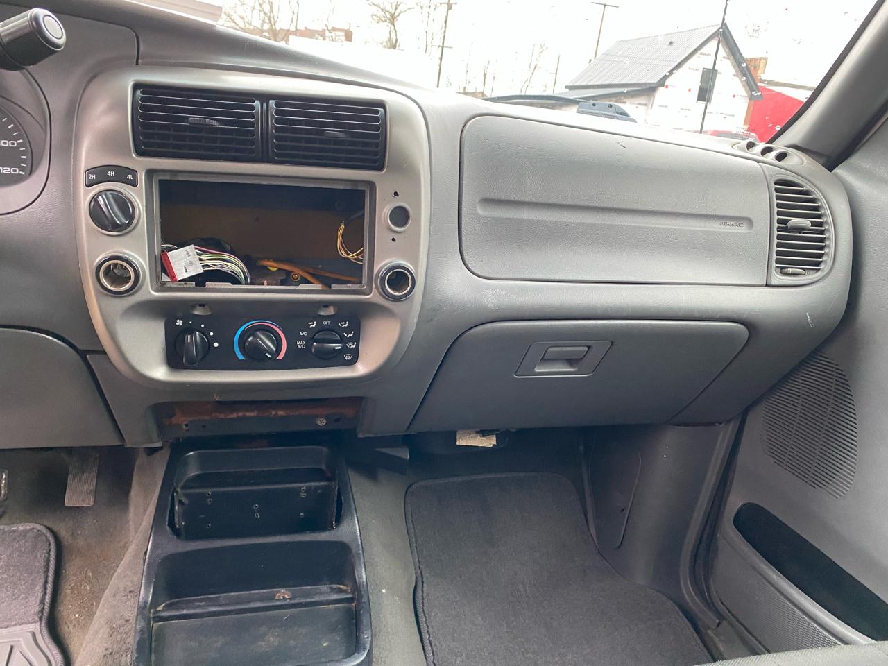 Ford Ranger 4WD 4dr SuperCab 126" XLT 2009