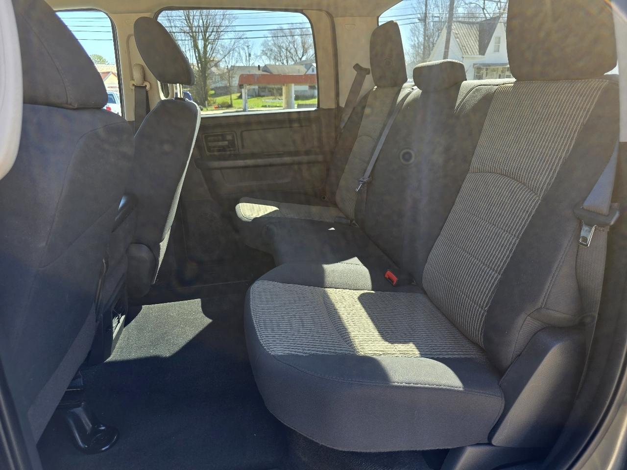 RAM 2500 4WD Crew Cab 149" ST 2012