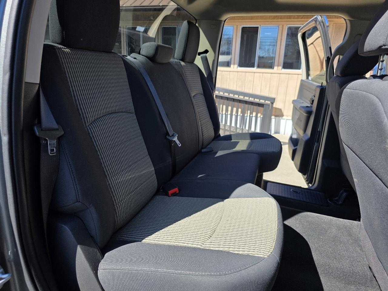 RAM 2500 4WD Crew Cab 149" ST 2012