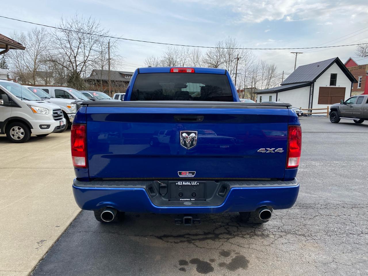 RAM 1500 Express 4x4 Quad Cab 6'4" Box 2017