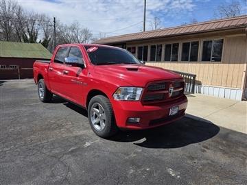 2011 RAM 1500 4WD Crew Cab 140.5" Sport