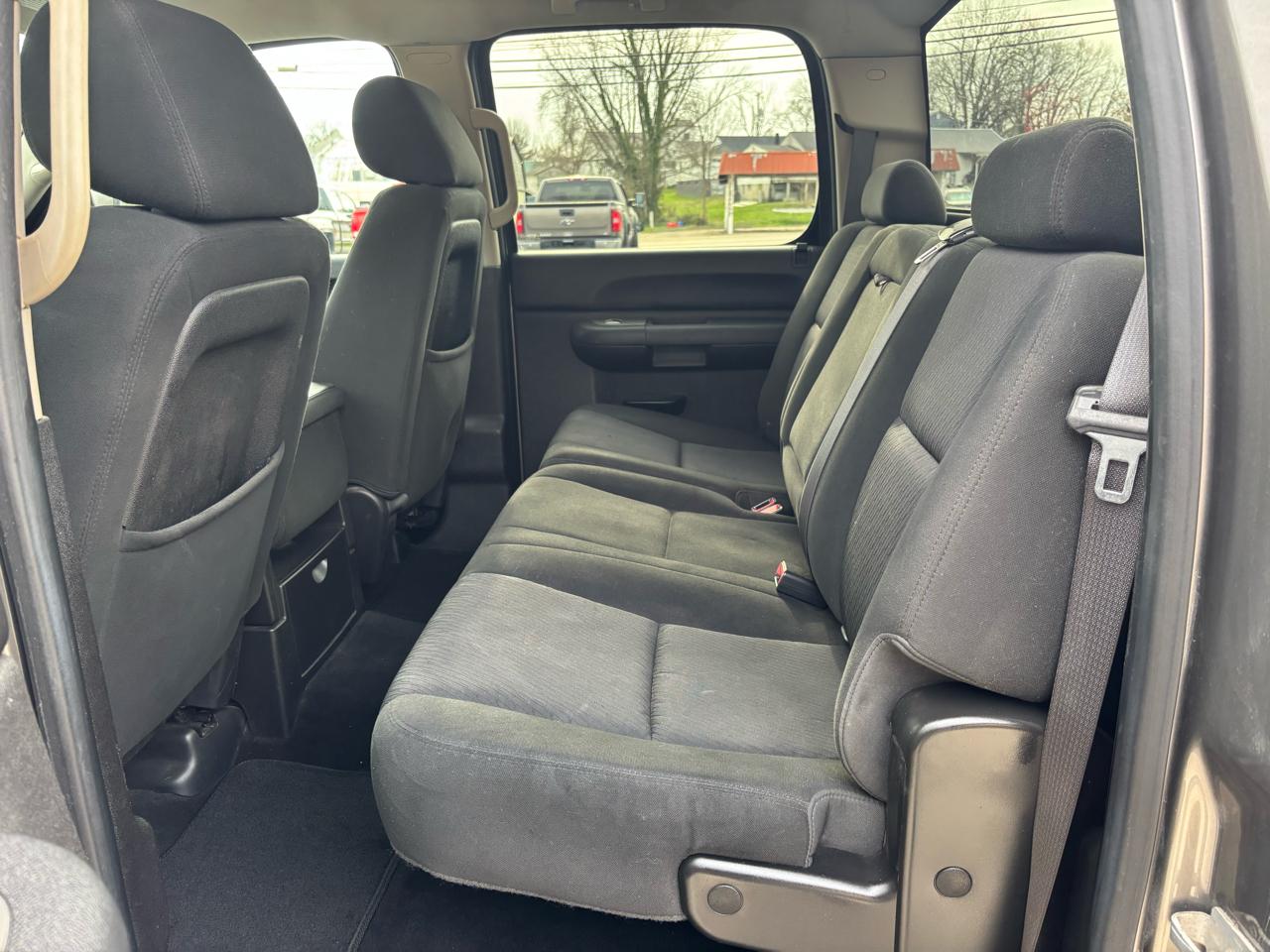 Chevrolet Silverado 1500 4WD Crew Cab 143.5" LT 2012