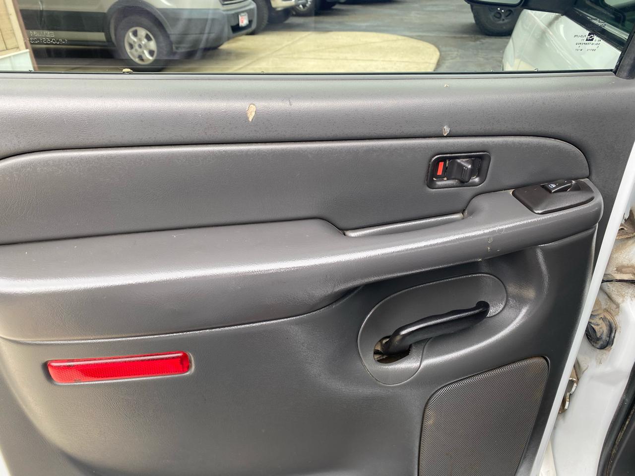 Chevrolet Silverado 1500 Crew Cab 143.5" WB 2WD LT1 2006