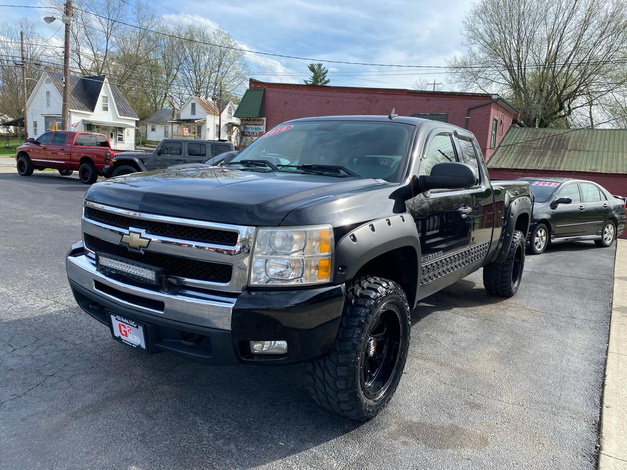 Chevrolet Silverado 1500 4WD Ext Cab 143.5" LT 2010